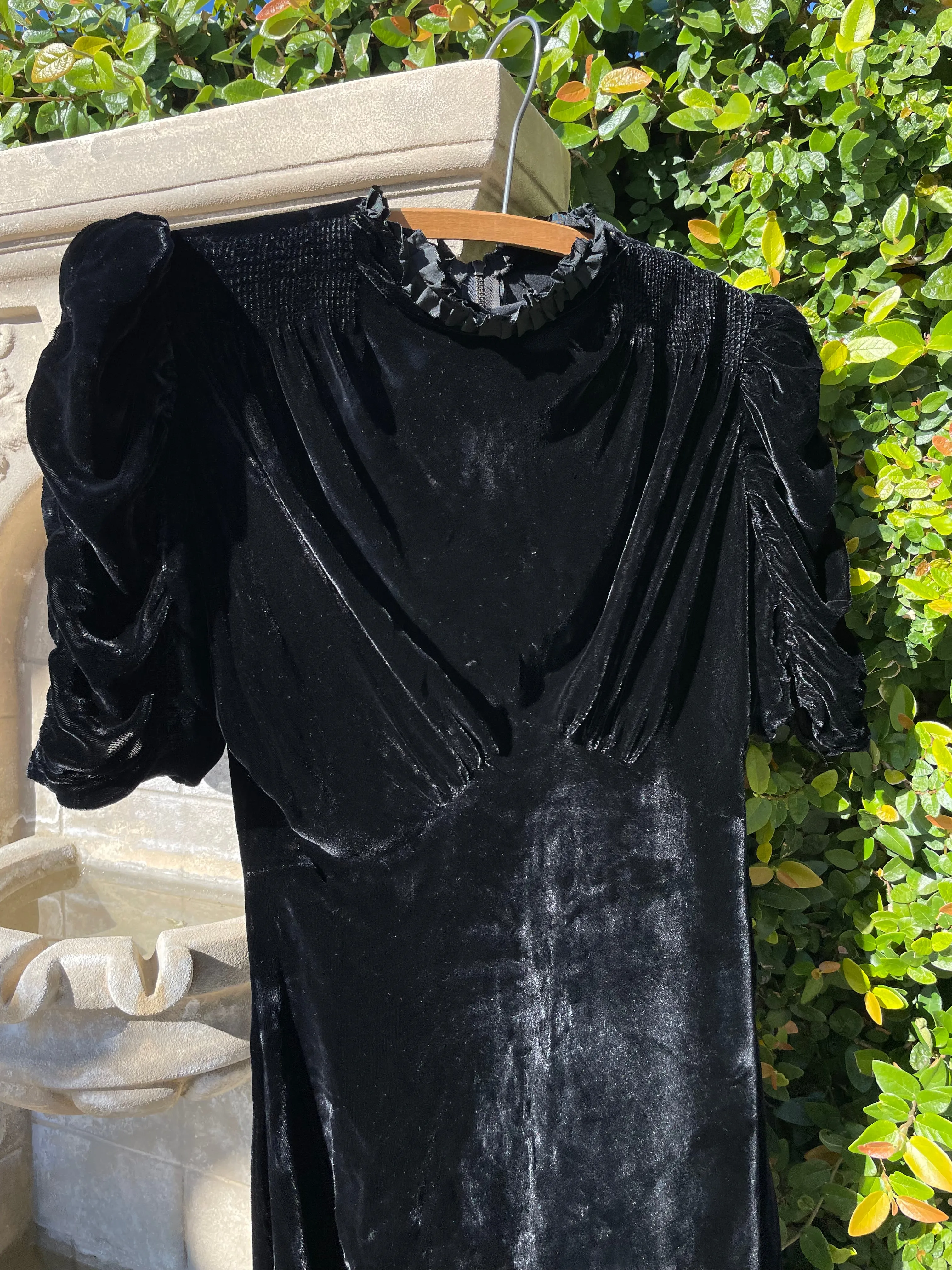 1940s Ruched Sleeve Silk Velvet Ruffle Trim Dress