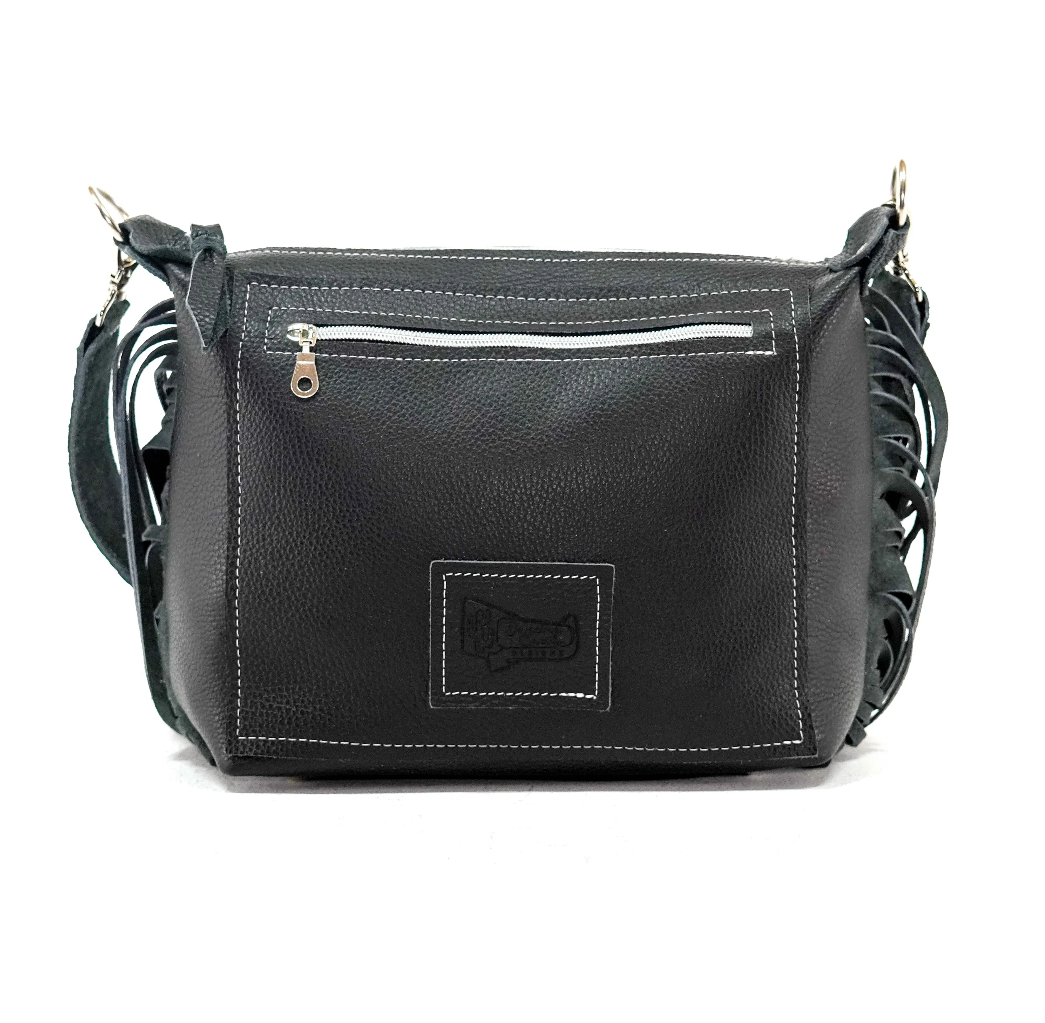 Annie - Black & White w/ No Embossed