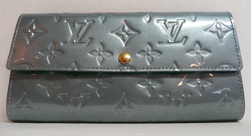 Authentic NEW in Box Louis Vuitton Sarah Vernis Blue Wallet