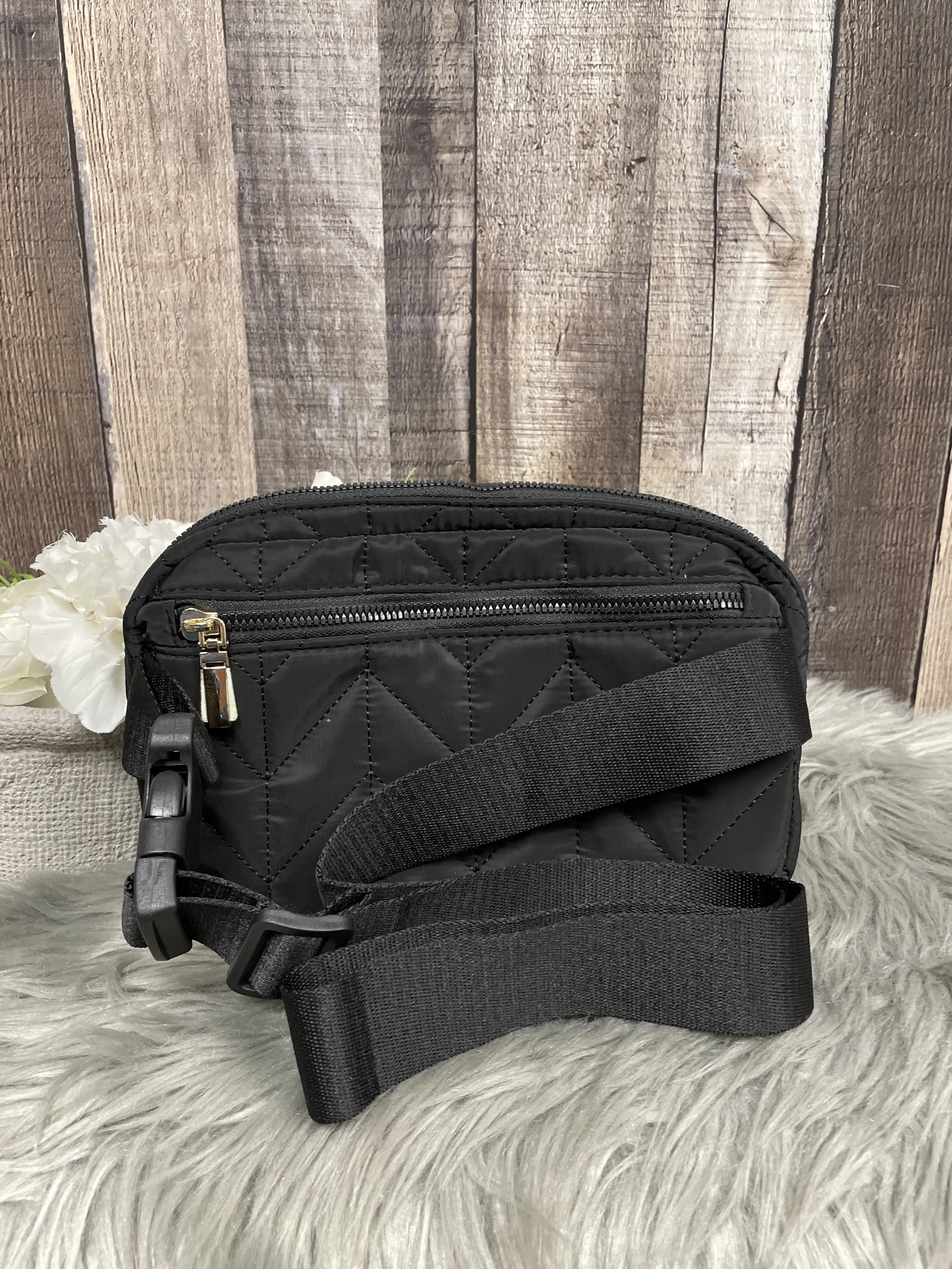 Crossbody By House Of Harlow  Size: Small