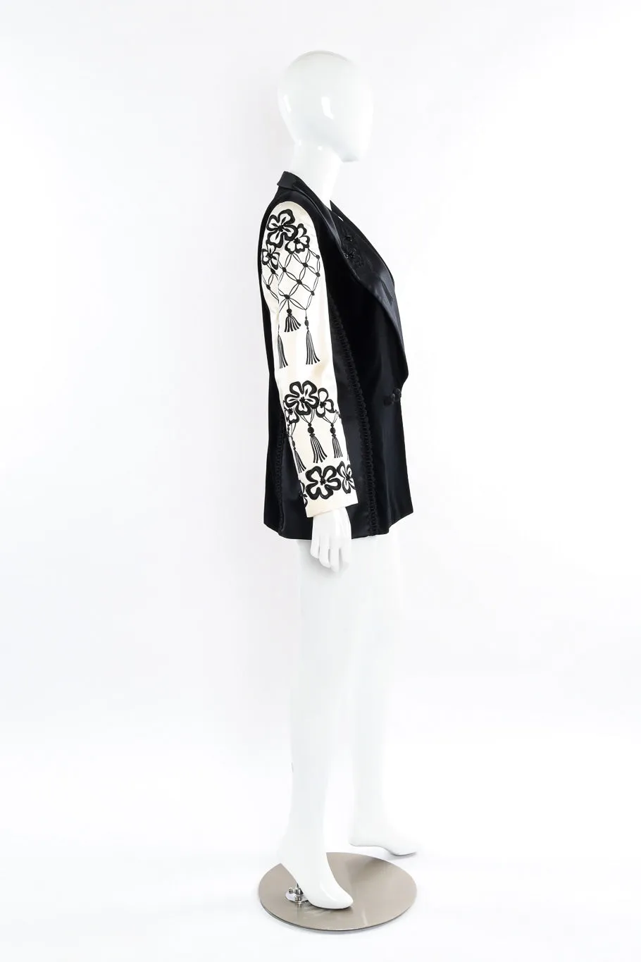 Embroidered Contrast Sleeve Blazer