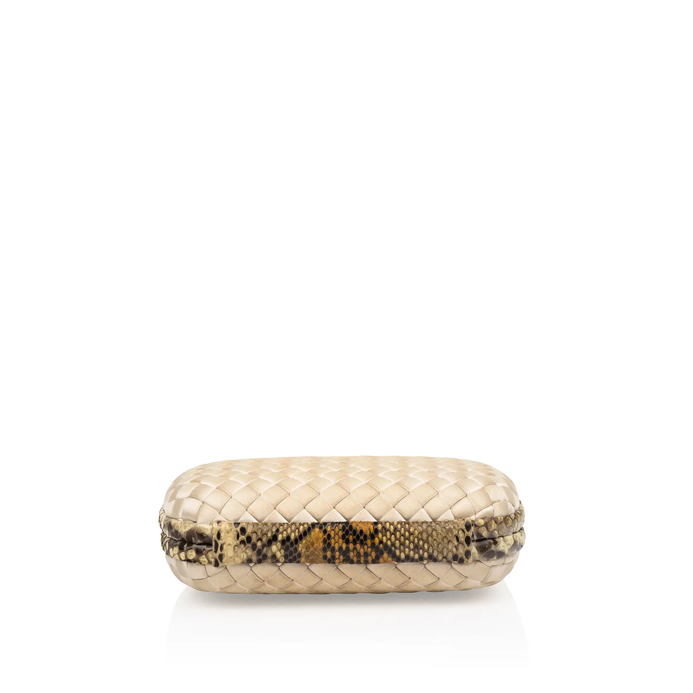 Knot Clutch
