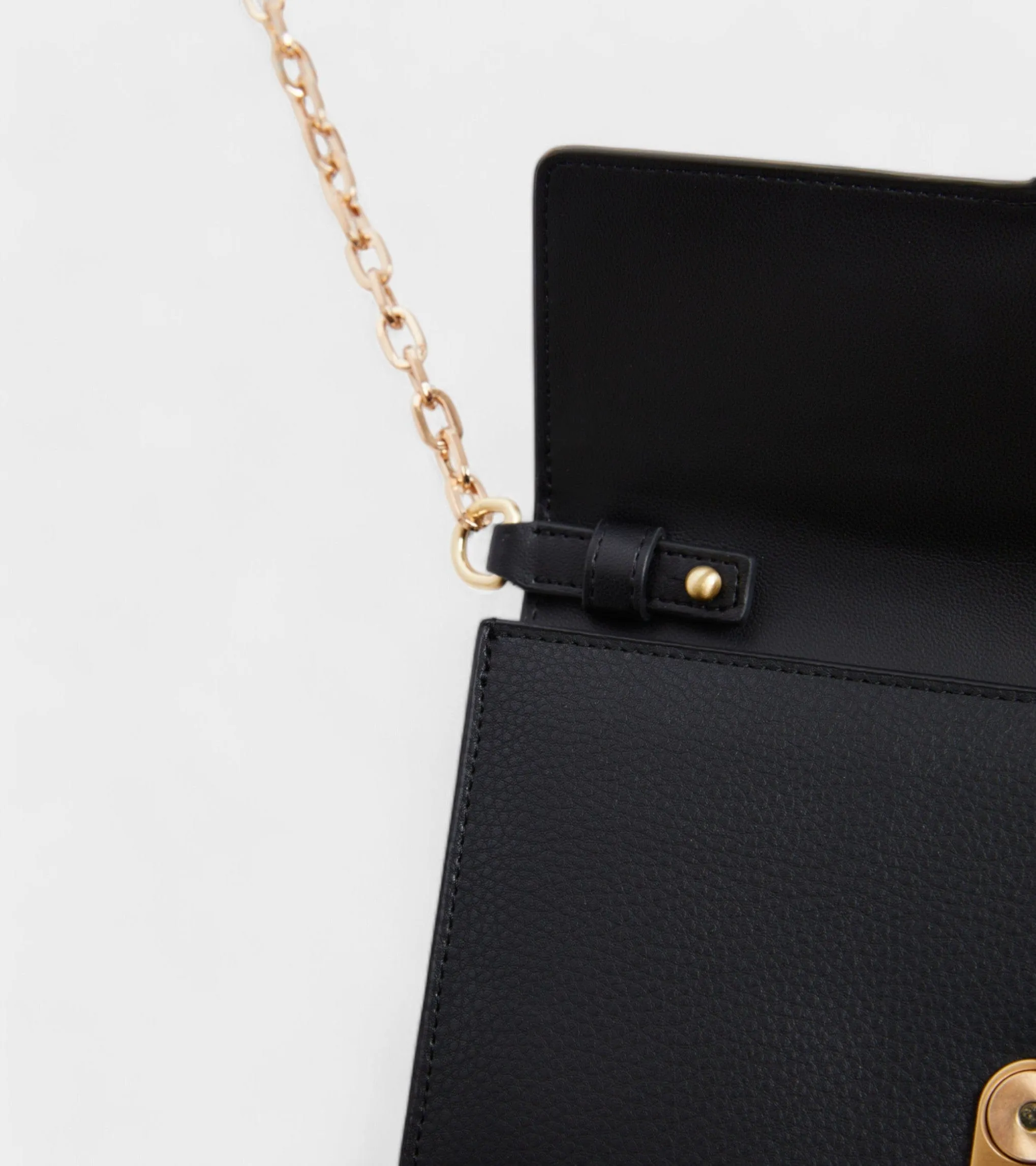 Luella Vegan Bio-Based Bamboo Leather Chain Purse | Black