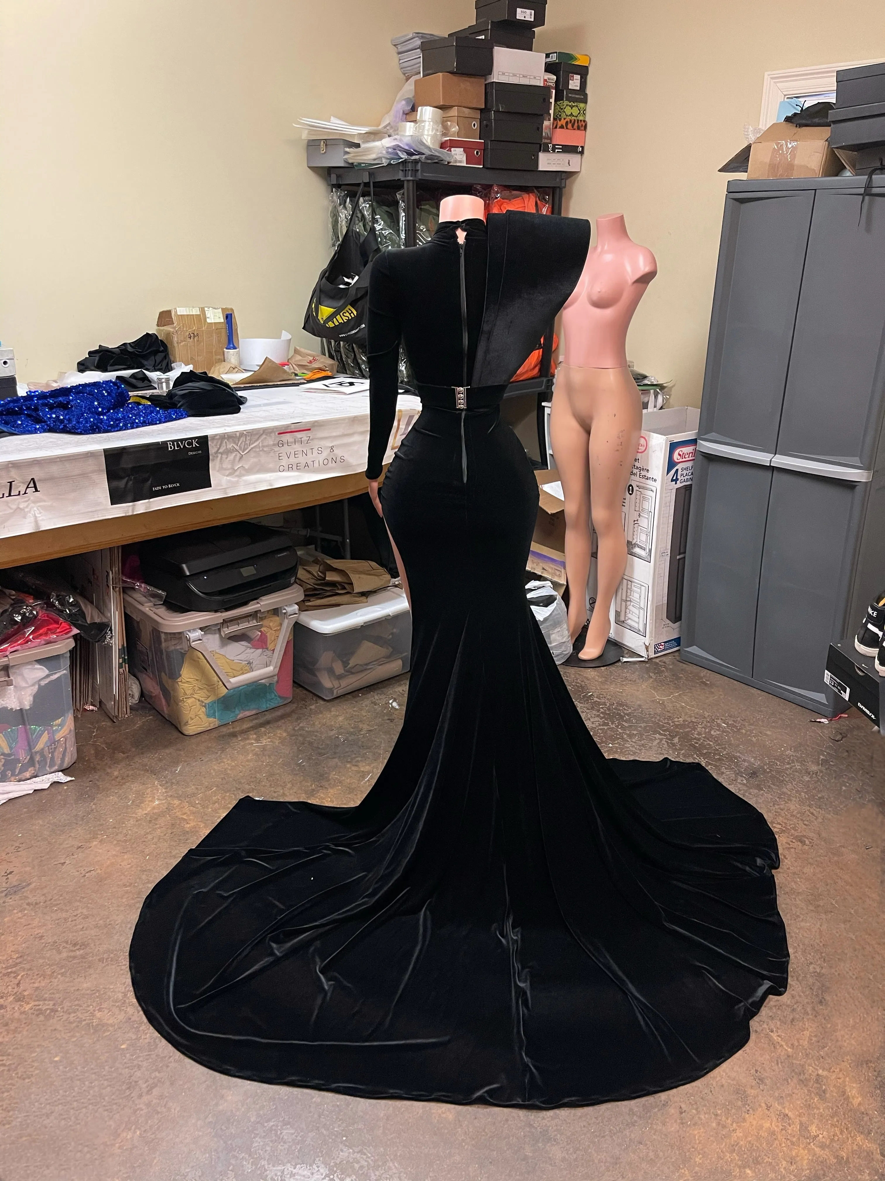 Velvet Structure Shoulder Gown
