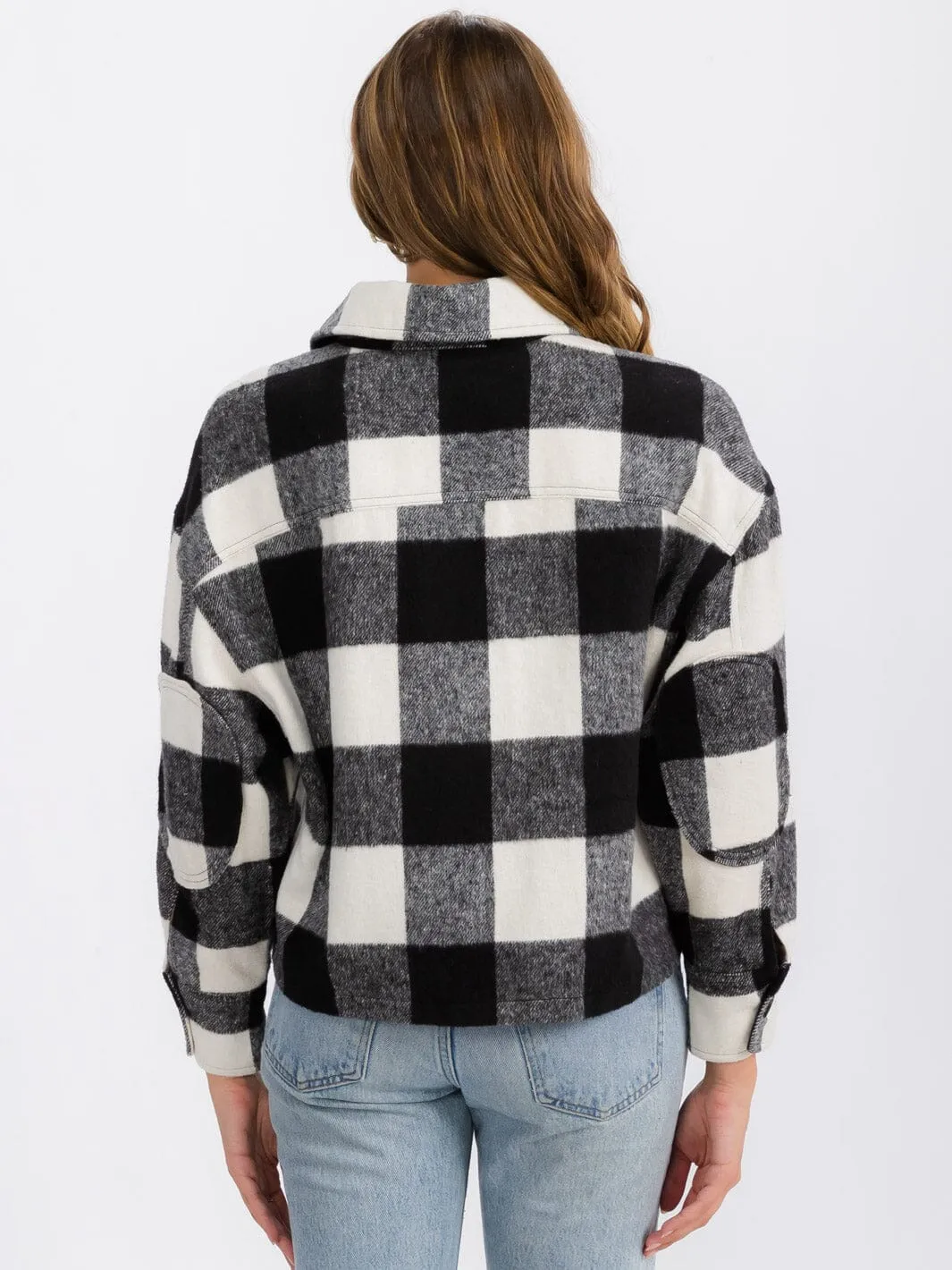 WOMEN'S LONG SLEEVE BUTTON CLOSURE FRONT POCKETS PLAID CROP JACKET