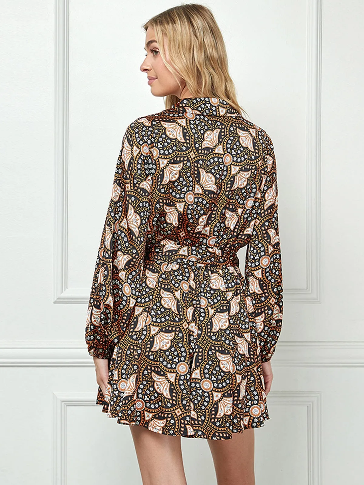 WOMEN'S LONG SLEEVE V-NECK SELF TIE PRINTED ROMPER