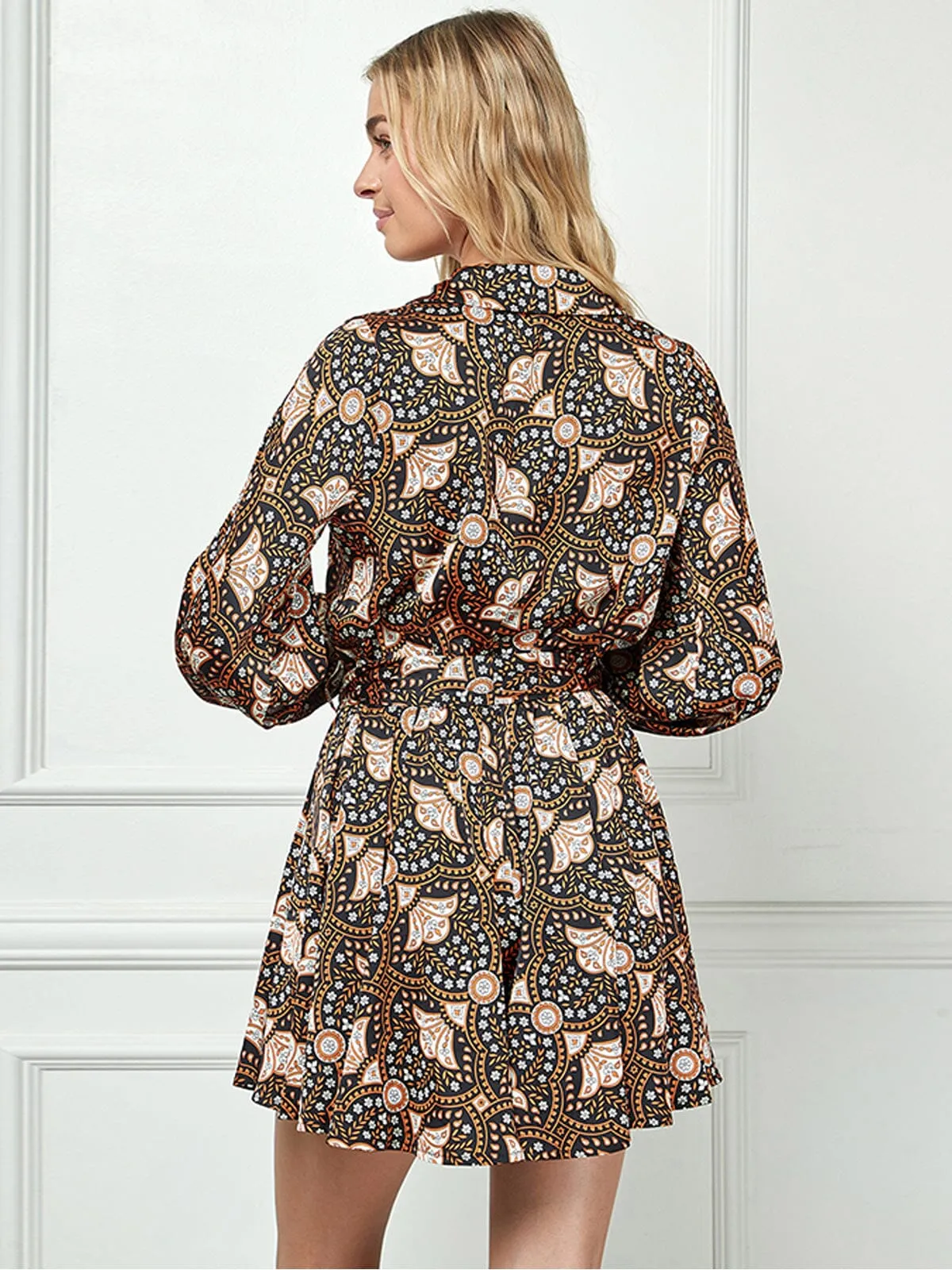 WOMEN'S LONG SLEEVE V-NECK SELF TIE PRINTED ROMPER