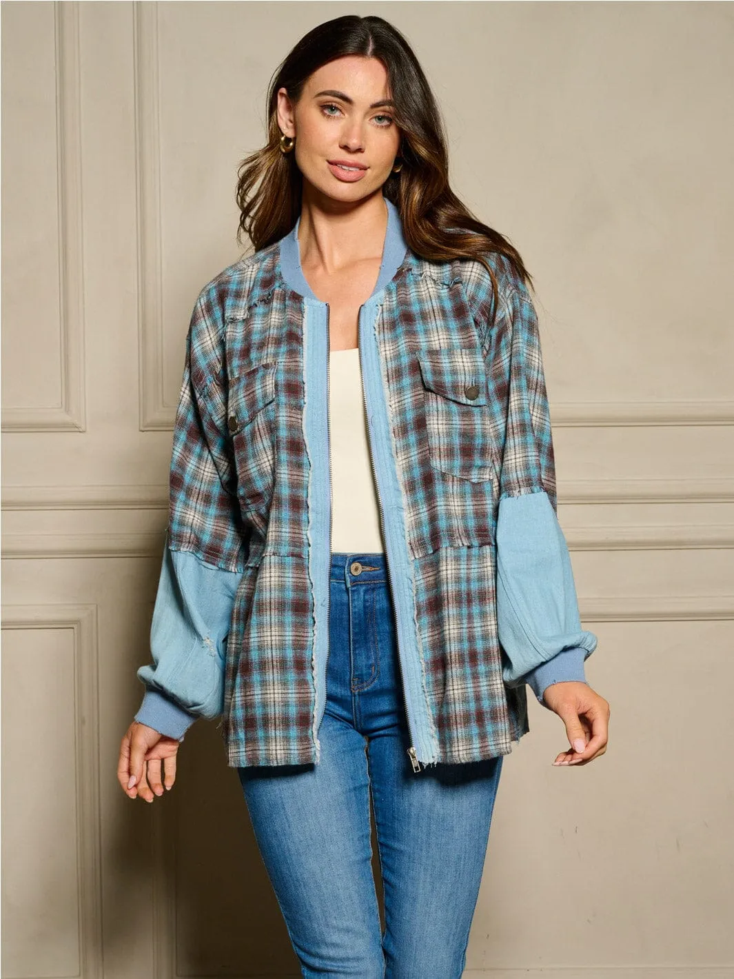 WOMEN'S LONG SLEEVE ZIP UP FRONT POCKETS PLAID CHAMBRAY JACKET